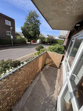 25, Wish Court, Ingram Crescent West, Hove photo 4