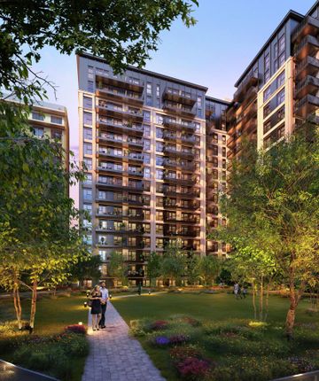Flat for sale in Royal Eden Dock, Canary Wharf, London