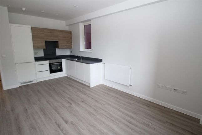 54 Bryanston Court Selden Hill, Hemel Hempstead photo 2