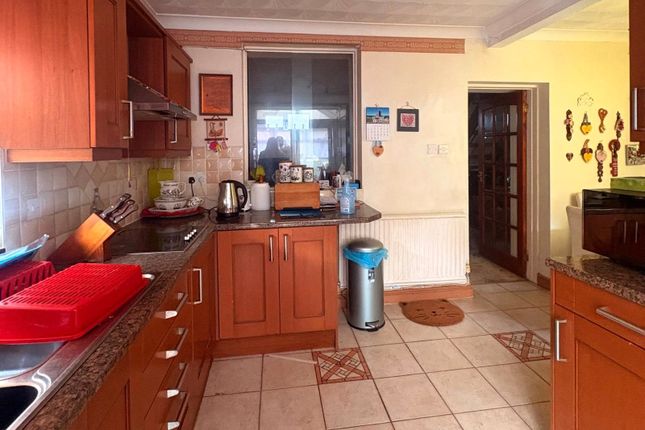 59, High Street, Carmarthenshire photo 5