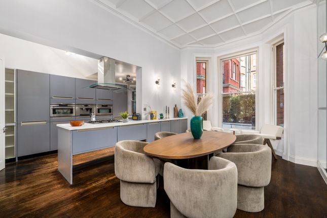 48, 48 Draycott Place, London photo 4