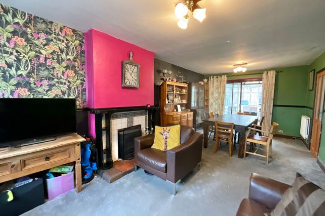 3 Wedgwood Road, Stoke-On-Trent photo 2