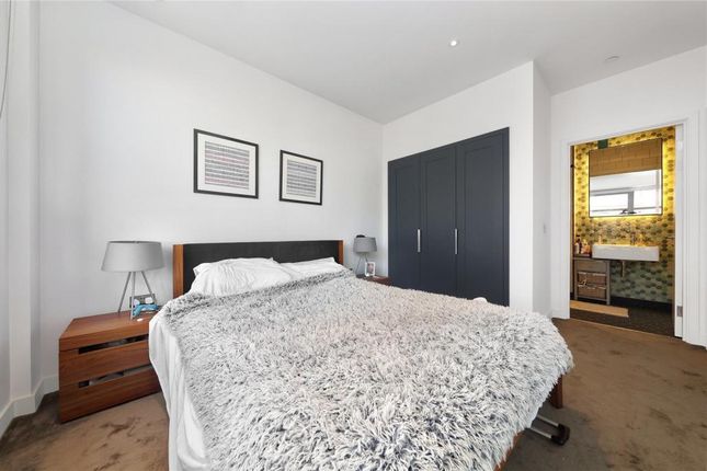 Property for sale in Goodluck Hope Walk, London