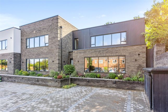 Thumbnail Flat for sale in Clovers Court, Quickley Lane, Chorleywood, Rickmansworth, Hertfordshire