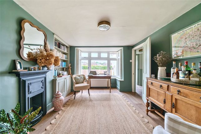 Green End Cottage,, Manley Bridge Road, Farnham photo 4
