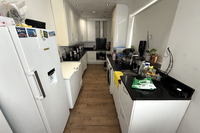 113, Eastcote Avenue, Greenford photo 4