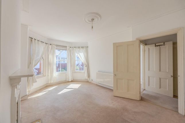 15A, Victoria Drive, Leigh-On-Sea photo 3