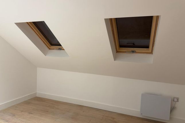 Flat 5, 24 Turkey Street, Enfield photo 5