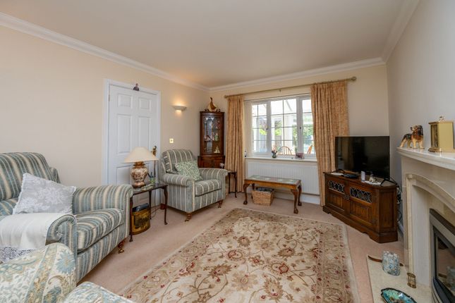 Elgin, 46 Oak Tree Lane, Alcester photo 4