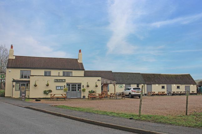 Pub/bar for sale in Old Main Road, Louth