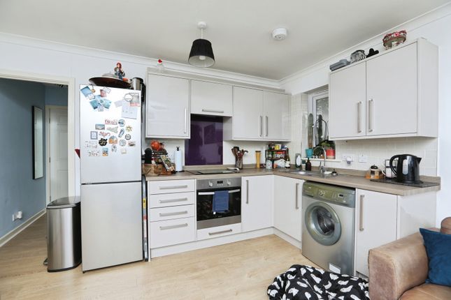Flat 4, 456, Maidstone Road, Chatham photo 2