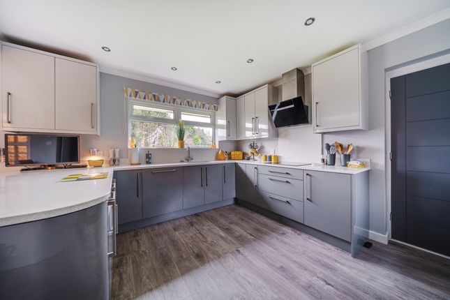 10 Furlong Green, Taunton photo 4