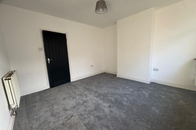 29, LEICESTER photo 3