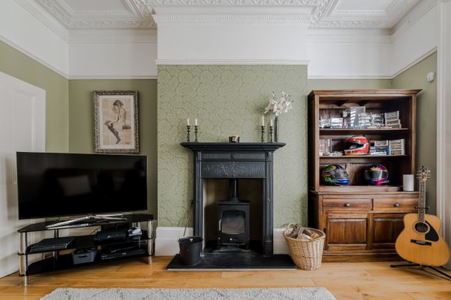 37, Bennett Park, Blackheath photo 4