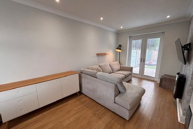 8, Tennyson Avenue, Lancashire photo 2
