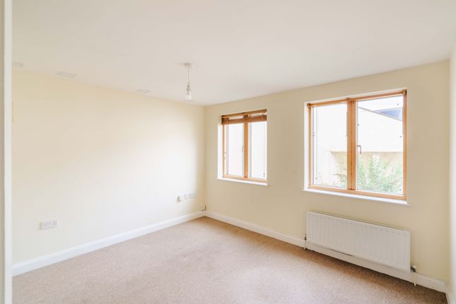 20 Compass House, Bristol photo 2