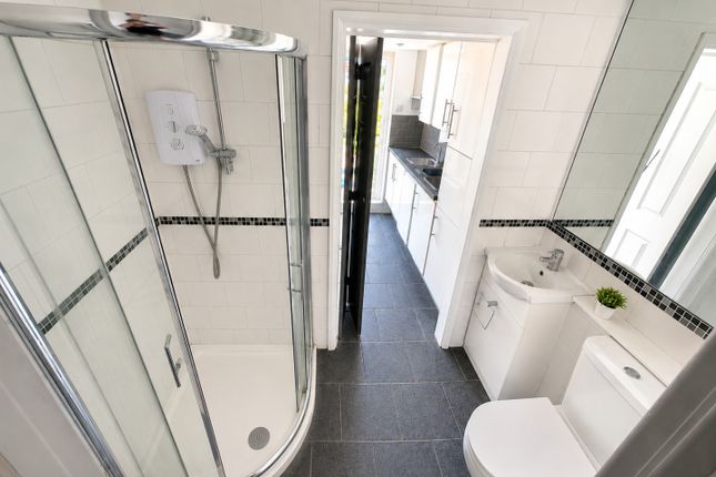14, Greenfield Street, Waltham Abbey photo 3