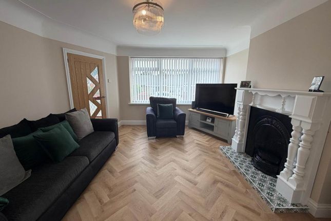 19, Laburnum Crescent, Liverpool photo 2