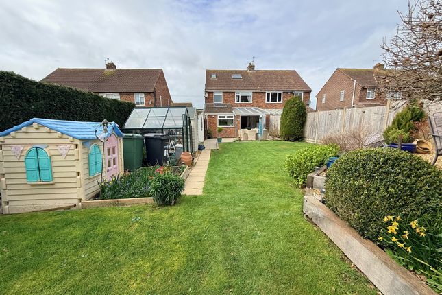 64 Combe Park, Yeovil photo 2