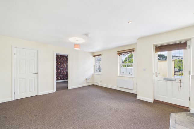 Flat 1, 1a, Hewlett Road, Cheltenham photo 3
