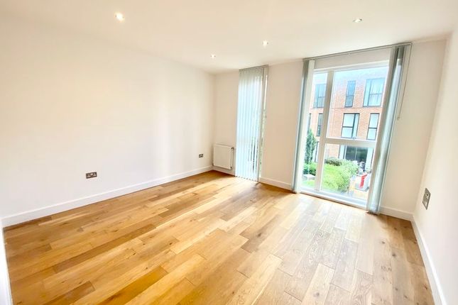 45, Whiston Road, London photo 3