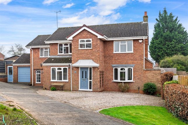 Thumbnail Detached house for sale in Chandlers Close, Crabbs Cross, Redditch