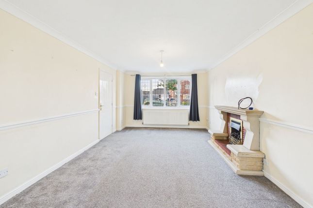 Azalea Road, Weston-Super-Mare photo 4