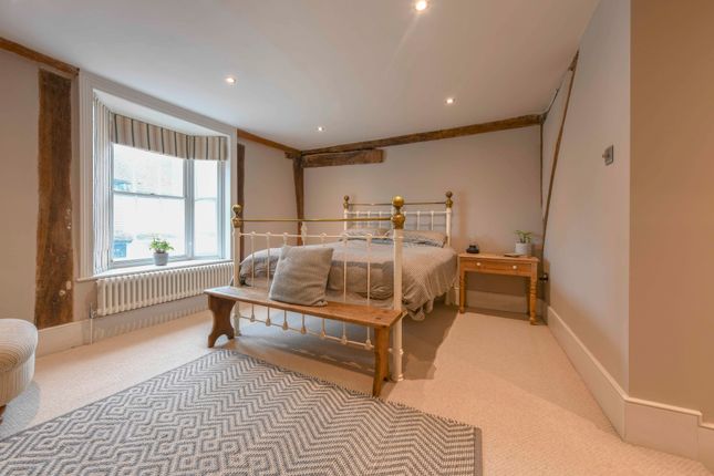 End terrace house for sale in High Street, Charing