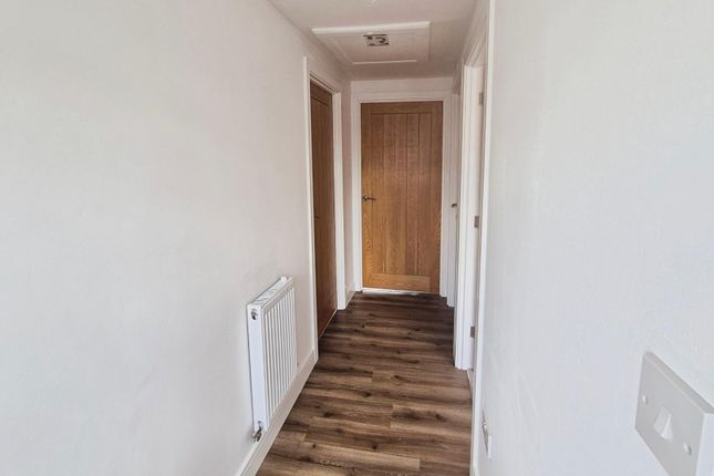 3, Thorpe Avenue, Burntwood photo 4