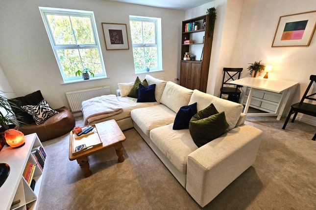 14, Stokesay Walk, Nottingham photo 2