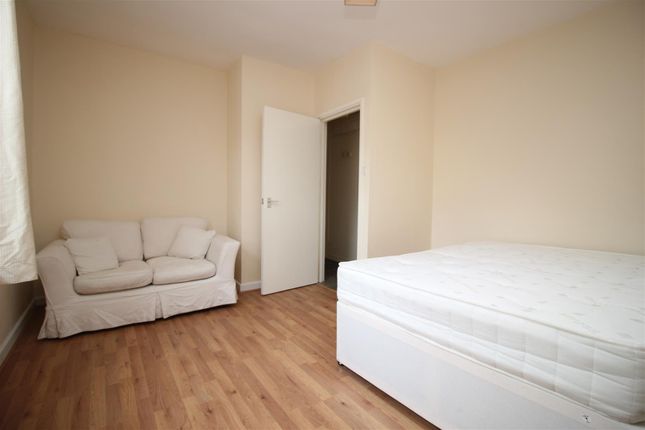 Monmouth Court, Bath photo 4