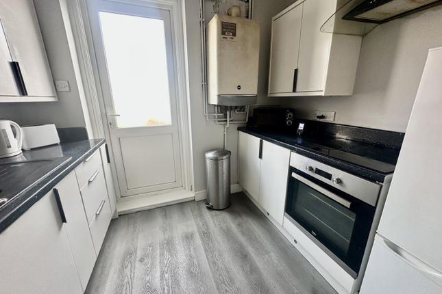 Flat 2, 7, Trent Road, Blackpool photo 3