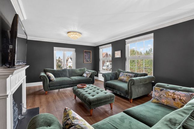 48a Moffats Lane, Brookmans Park photo 4