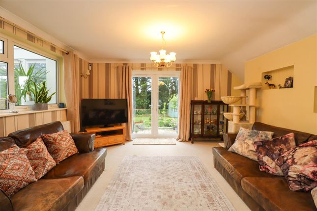 Juras, Paice Lane, Alton photo 4