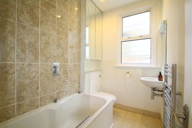 GF, 46, Falkland Road, Harringay photo 5