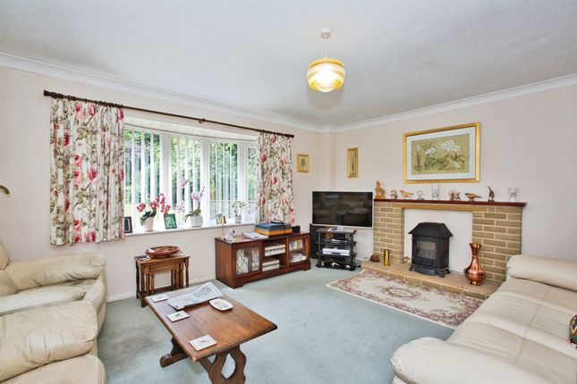 12, The Laurels, Crewkerne photo 2