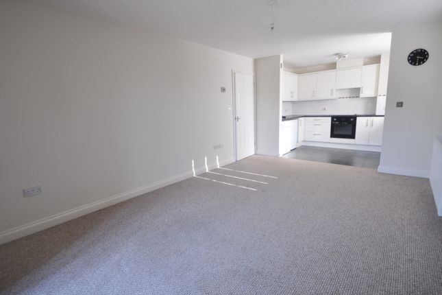 20, Wisteria Court, Thundersley photo 2