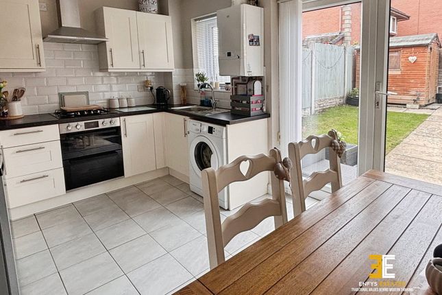 16, Campbell Close, Llandudno photo 5