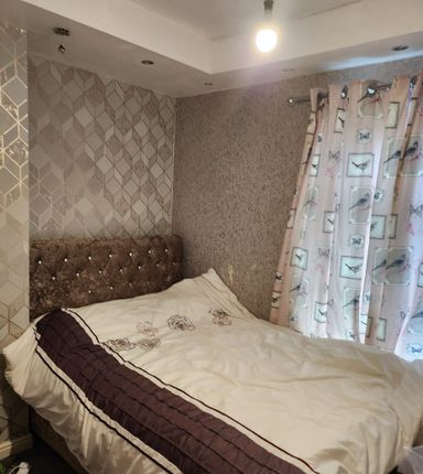 336 Harewood Street, Bradford photo 4