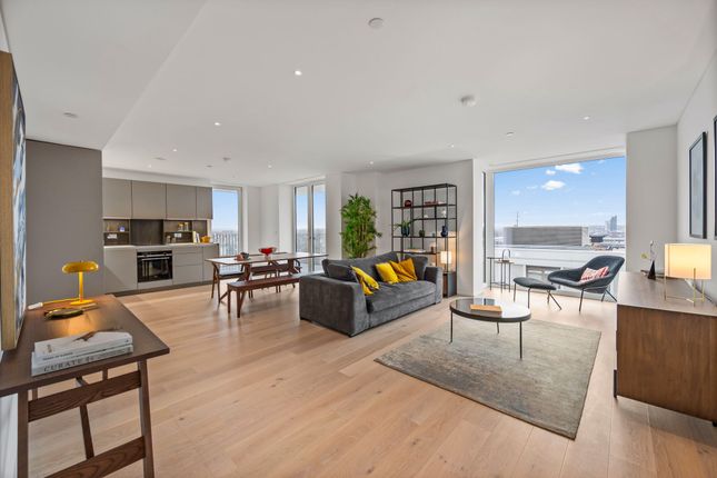 Flat for sale in York Place, Coda Residences SW11