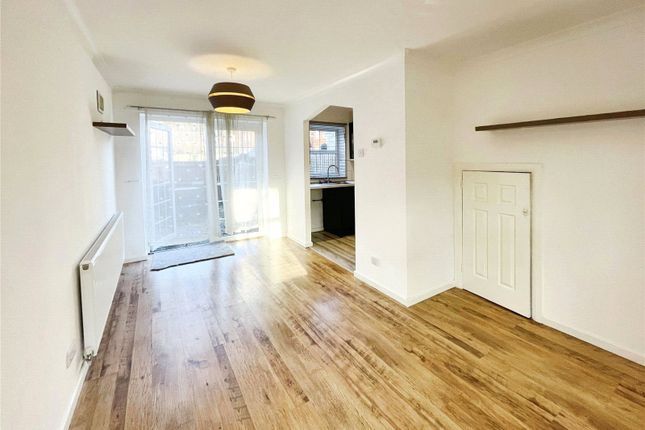 15, Stonebridge Close, Shropshire photo 3