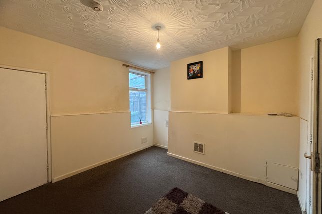 14 Rugby Street, Wolverhampton photo 3