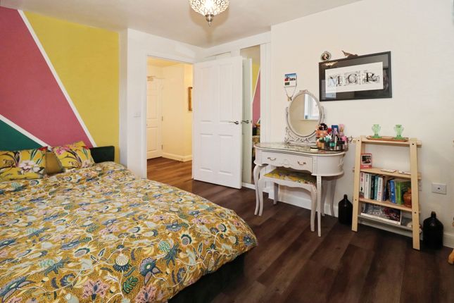 79, Clark Drive, Bristol photo 3