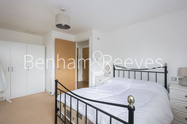 Flat to rent in Erebus Drive, Woolwich