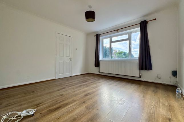 74, Worthing photo 2
