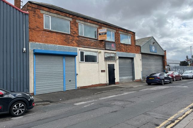 Light industrial to let in Scarborough Street, Hull