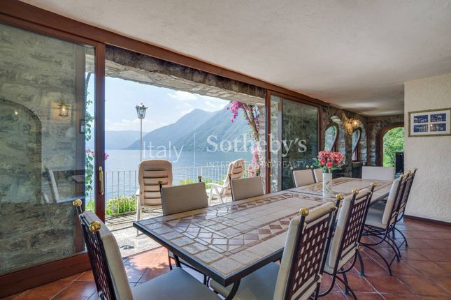 Villa for sale in Via Statale Regina, Argegno, Lombardia