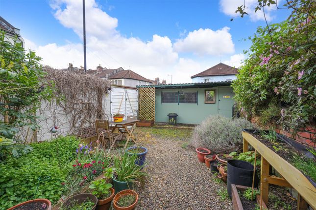 Flat for sale in Hinton Road, Easton, Bristol