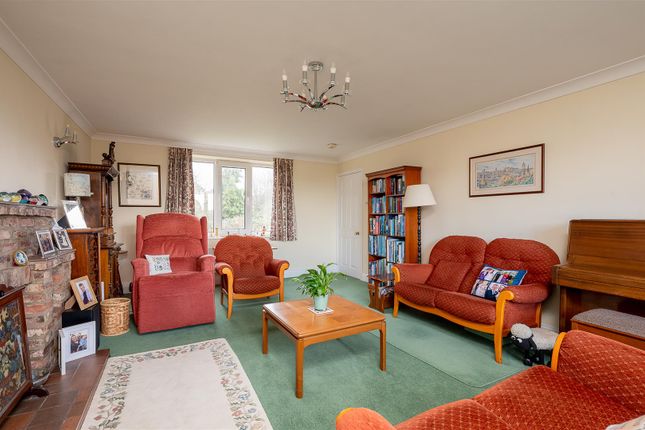 Old Orchard, Moor Lea Avenue, York photo 4