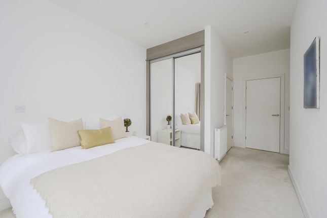 Hartfield Road, London photo 3